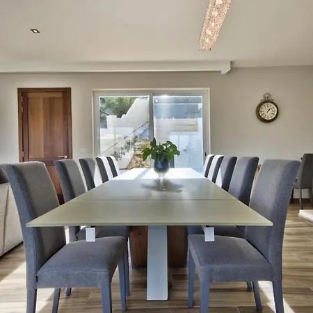 Dea - By Luxury Malta Mellieħa