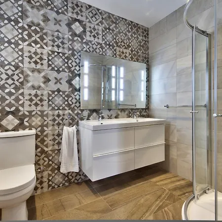 Dea - By Luxury Malta Vila *
