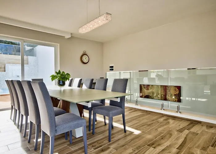 Dea - By Luxury Malta Villa *