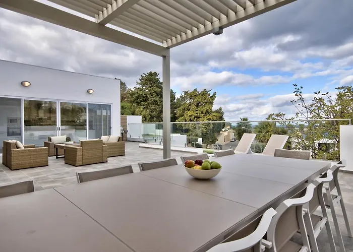 Villa Dea - By Luxury Malta