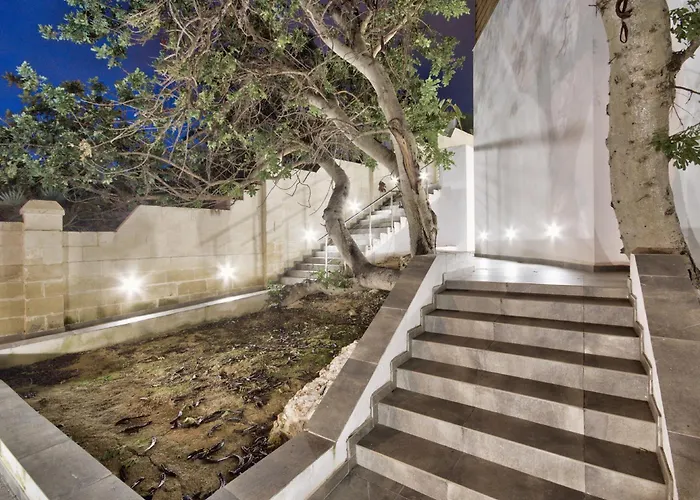 Dea - By Luxury Malta Mellieħa