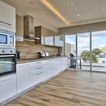 Dea - By Luxury Malta Villa Mellieħa