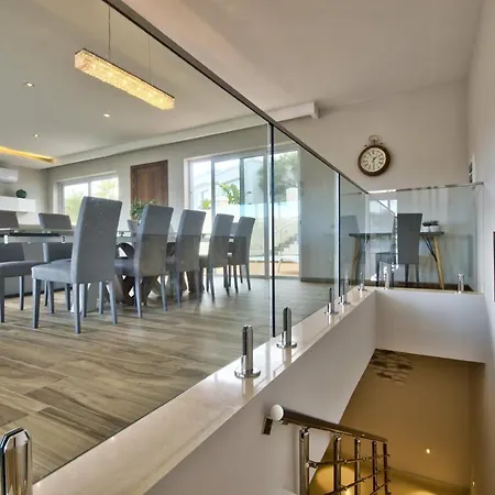 Dea - By Luxury Malta Villa *