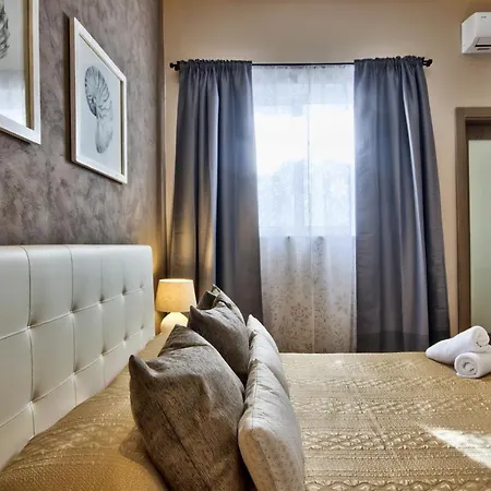 Dea - By Luxury Malta Mellieha